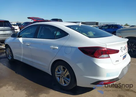 2019 Hyundai Elantra Sel z USA, uszkodzony, nr VIN 5NPD84LF0KH424169